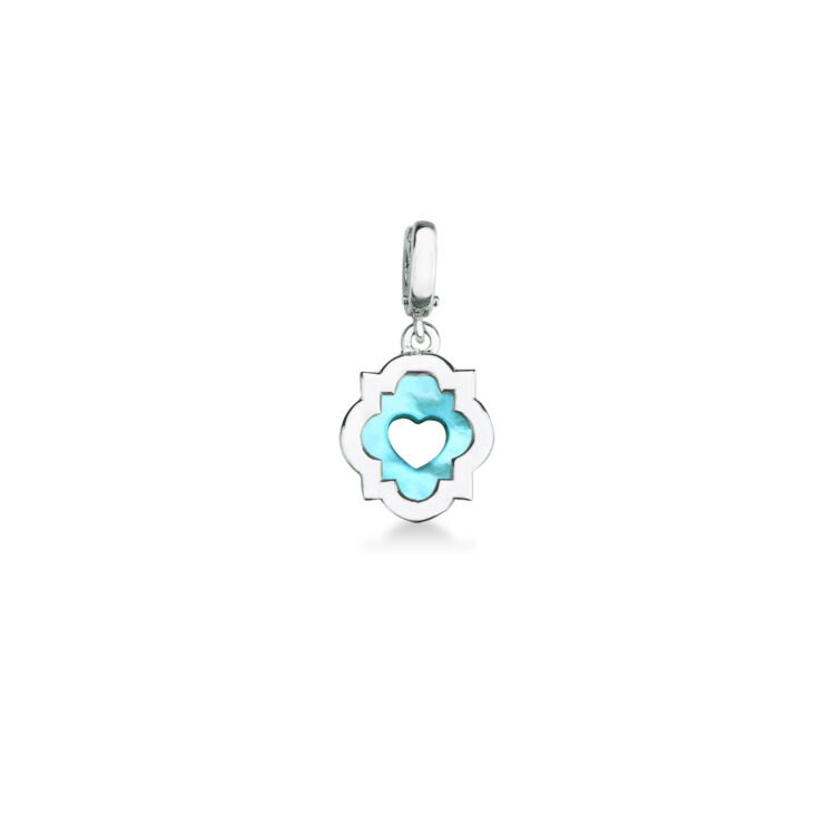 Charm scudo simbolo cuore in argento e madreperla blu